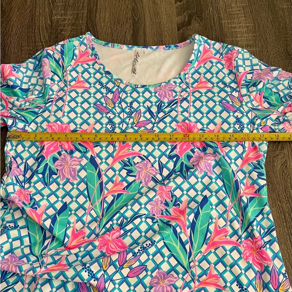 Lulu B UPF 50 Floral Cooling Top Small Bright Tropical Print 3/4 Sleeve NWT new‌ - Picture 5 of 12